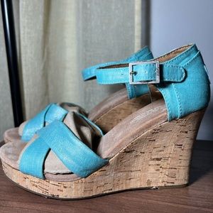 Toms wedges